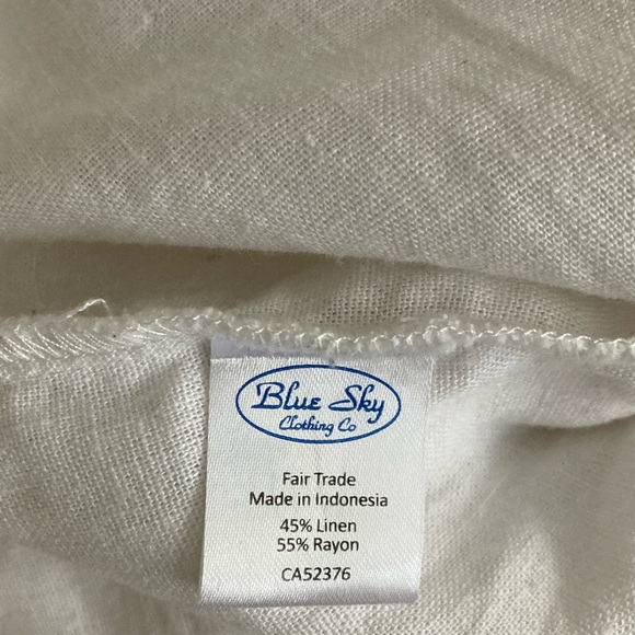 Blue Sky Linen blend Top - Picture 4 of 4